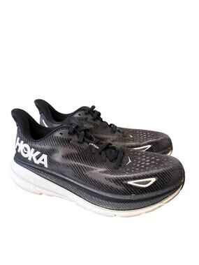 Hoka One One Clifton IX Black Women size 9 B